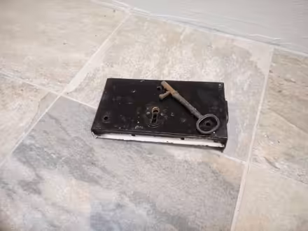 Photo of free Old Lock (Woollard) #1