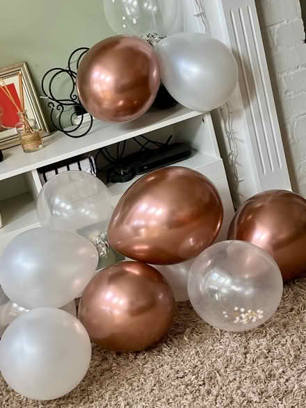 Photo of free 12 Party/Celebration Balloons (DA5) #2