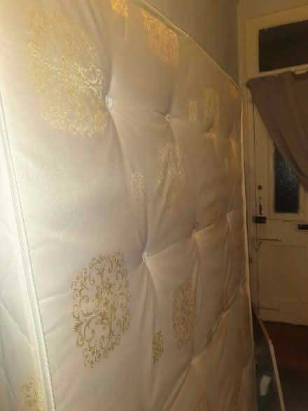 Photo of free Double mattress, firm (E8) #4
