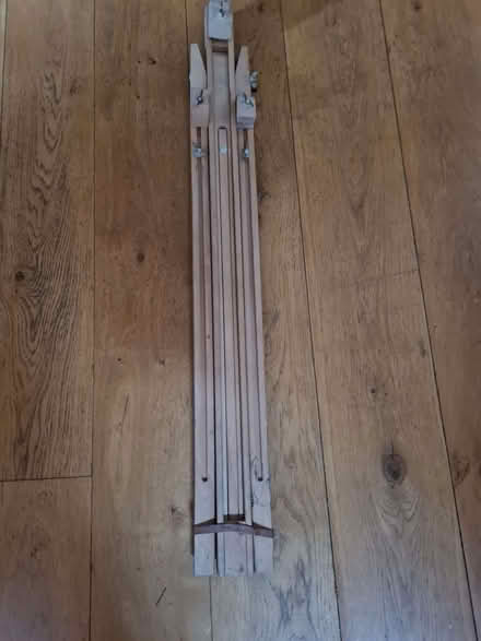 Photo of free Artist's Easel (Two Dales DE4) #1