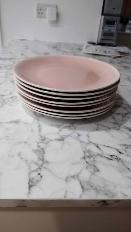 Photo of free 8 Dinner Plates (Burntwood WS7) #1