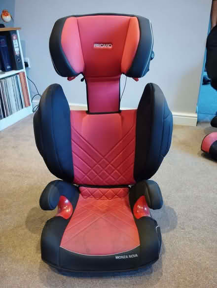 Photo of free 2 childrens car seats (Newport Pagnell MK16) #3