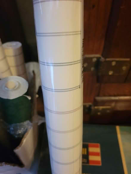 Photo of free Box of wallpaper (LES) #1