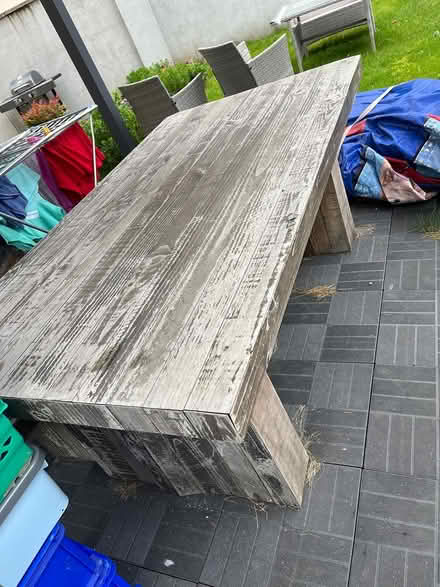 Photo of free Kitchen / dining room table (Dublin 12) #1