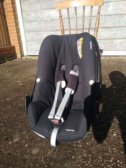 Photo of free Baby's first car seat (Haywood RG12) #2