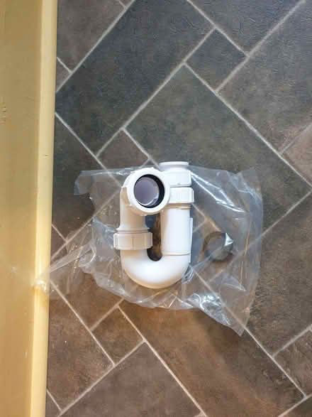 Photo of free Brand New Extendible Kitchen/Bathroom Trap - 32mm (Central Watford WD17) #1
