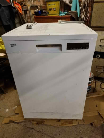 Photo of free Beko Dishwasher ....READ FULLY (Hewell B97) #1