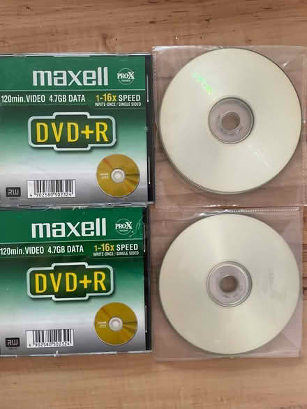 Photo of free Blank CDs and DVDs (Roehampton. SW15) #1