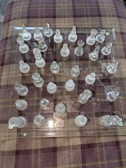 Photo of free Glass chess set (yapton) #1