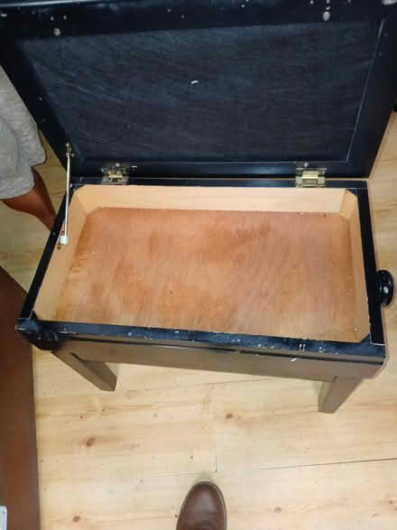 Photo of free Adjustable piano stool (Milnthorpe) #2