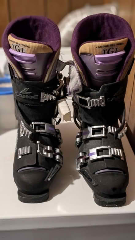 Photo of free Ski boots (Salmon Creek) #1