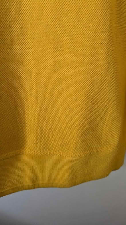 Photo of free Yellow Reebok jumper - 14 (Denmark hill) #3