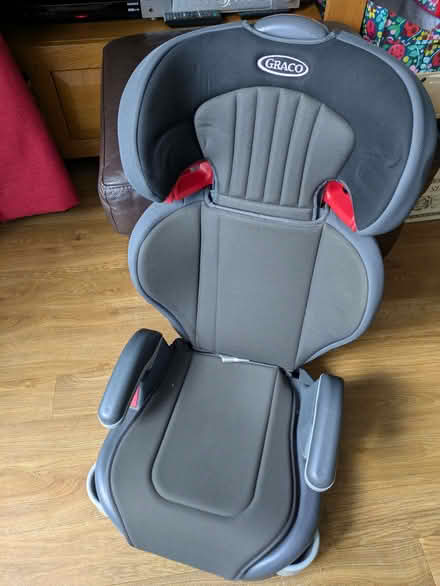 Photo of free Graco car booster seat with optional back, choice of two (Epsom KT18) #1