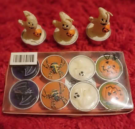 Photo of free Box of 8 Halloween teelights (Bilton CV22) #1