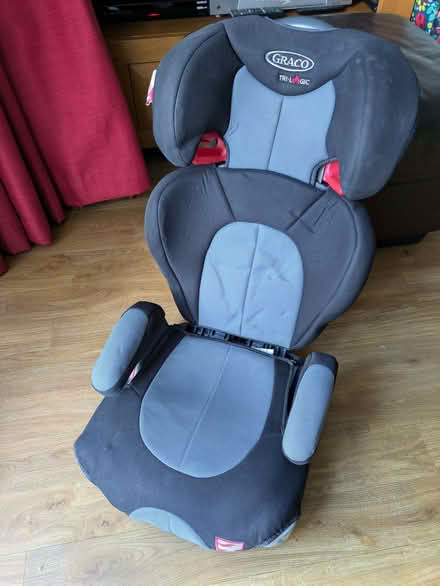 Photo of free Graco car booster seat with optional back, choice of two (Epsom KT18) #2