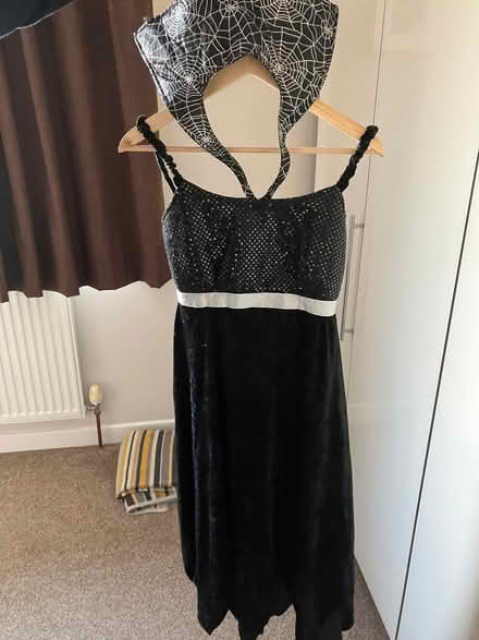 Photo of free Children’s witch costume (Putnoe MK41) #1