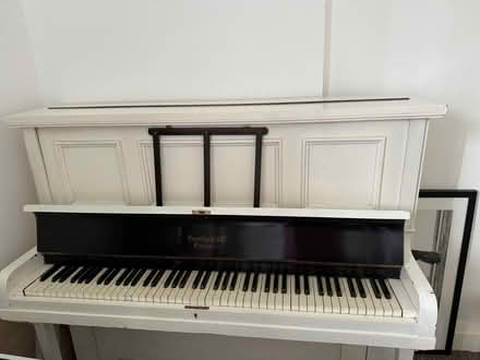 Photo of free Piano (Hendon NW4) #3
