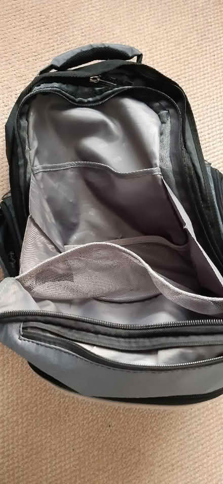 Photo of free HP Laptop bag (Roffey) #3