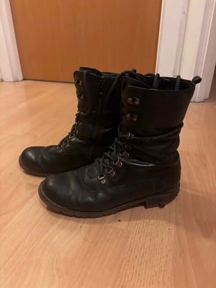 Photo of free Clark’s ladies boots size 5 (Edinburgh, EH6) #2