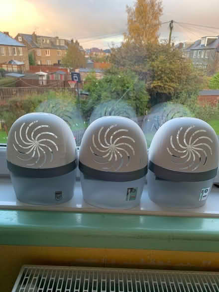 Photo of free Dehumidifier (EH5 2HZ) #1