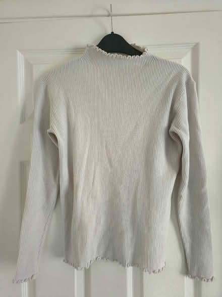 Photo of free Light coloured top size M (SE26) #1