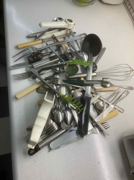 Photo of free Large variety of kitchen items (OX4 Temple Cowley Oxford) #1