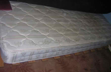 Photo of free various mattresses (Easton BS5) #4