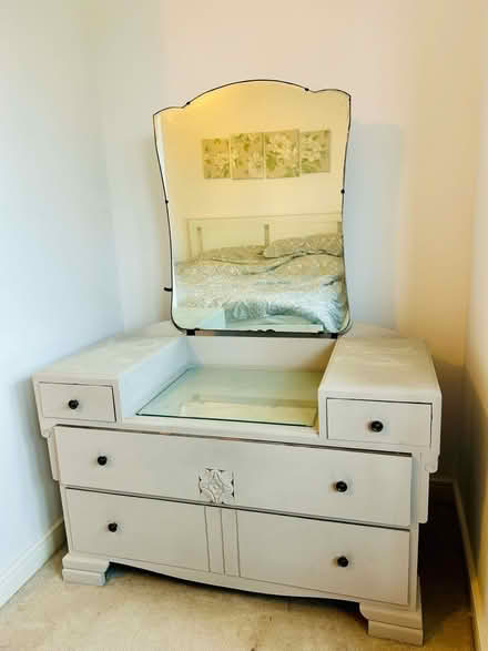 Photo of free Dressing table with mirror (Eccles M30) #1