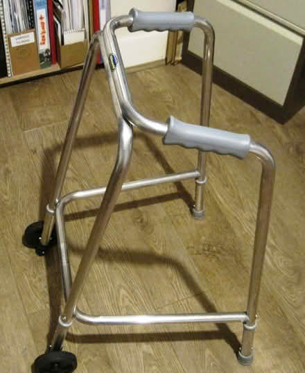 Photo of free Walking frame (Palmer Park RG6) #2