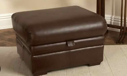 Photo of Leather foot stool (CW11) #1