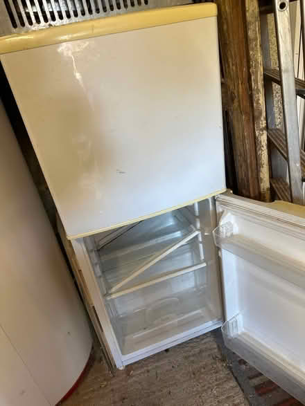 Photo of free Fridge freezer (Beckenham/bromley) #1