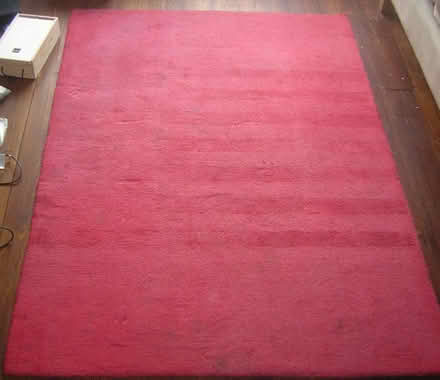 Photo of free red floor rug (Easton BS5) #1