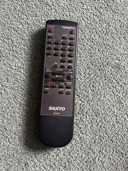 Photo of free sanyo remote control (OX5 (Kidlington)) #1