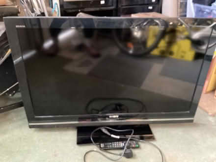 Photo of free TV (Lower Green TN2) #2