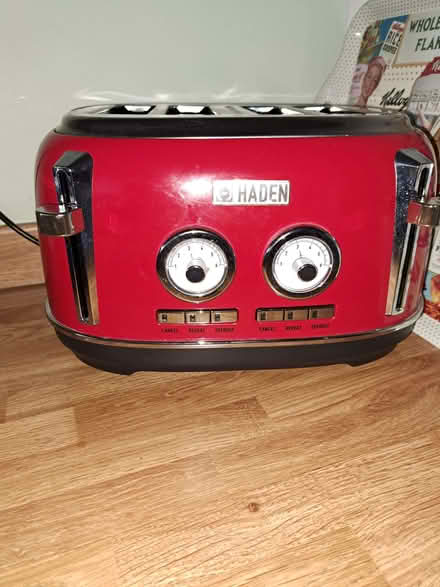 Photo of free 4 slot toaster (Bulwell NG6) #1