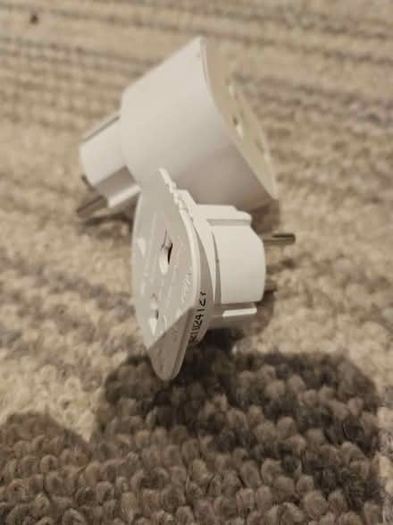 Photo of free Uk to euro plug convertor (Camberwell) #3