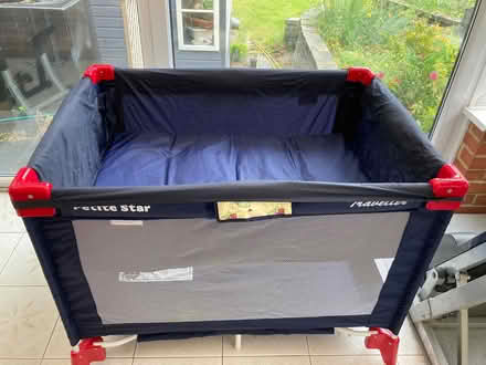 Photo of free Travelcot (Berkhamsted HP4) #2