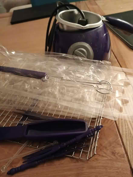 Photo of free Chocolate melting pot (CH49) #2