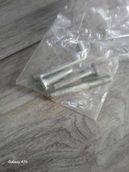 Photo of free Cat scratching post brand new (Seven dials) #2