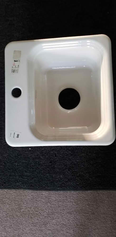 Photo of free Small sink Biscuit color (Bartlett downtown) #3