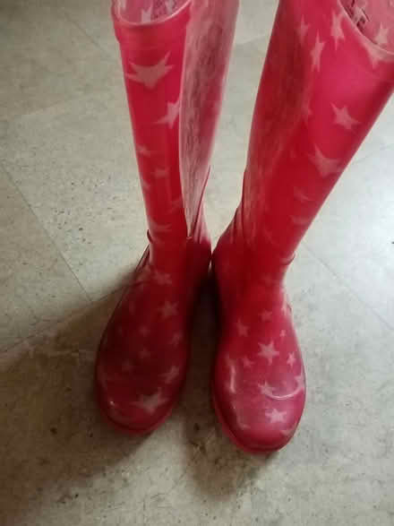 Photo of free Children's Boots (Creekmoor - BH17) #4