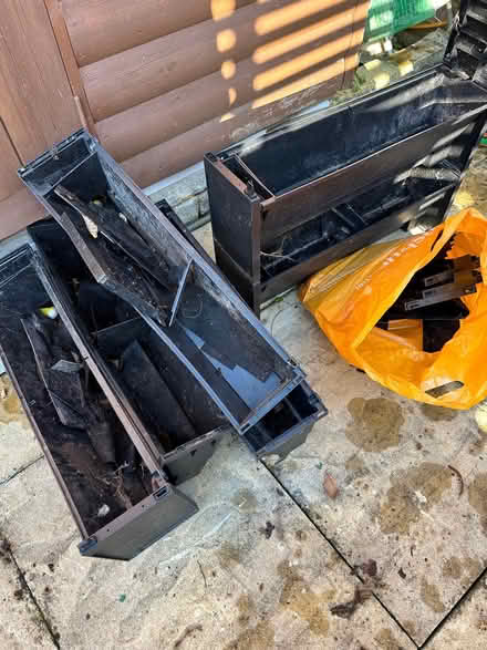 Photo of free Plant Box System (Trumpsgreen GU25) #2