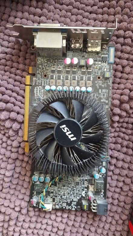 Photo of free motherboard and graphic card (DE15) #2