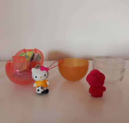 Photo of free Hello Kitty gachapon (Divinity Road OX4) #2