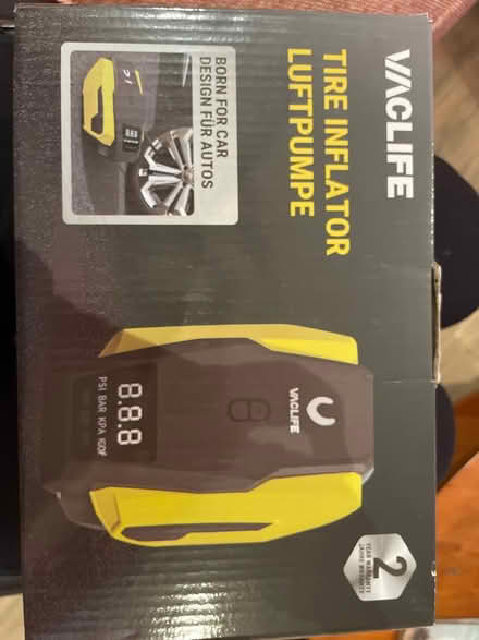 Photo of free Tire inflator pump (Homewood) #1