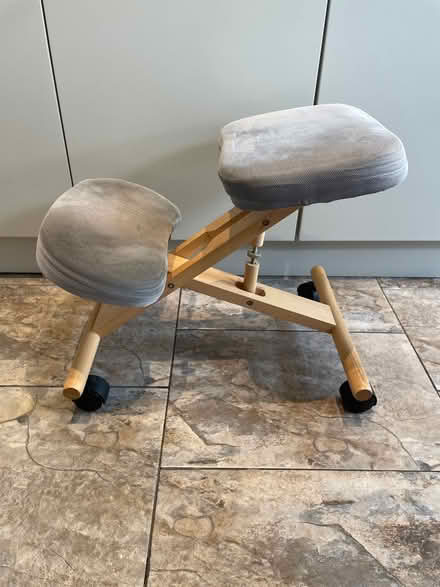 Photo of free Kneeling chair (BR3) #1