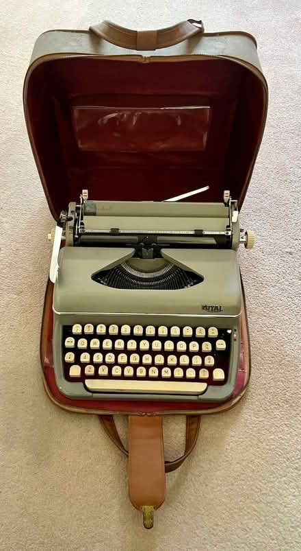 Photo of free Royal typewriter (Maida Vale W9) #2