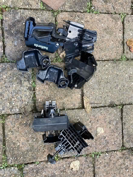 Photo of free Halfords car roof rack and box (L18) #4