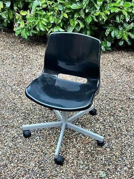 Photo of free IKEA “Snille” office chair (Cookham Dean, SL6) #1