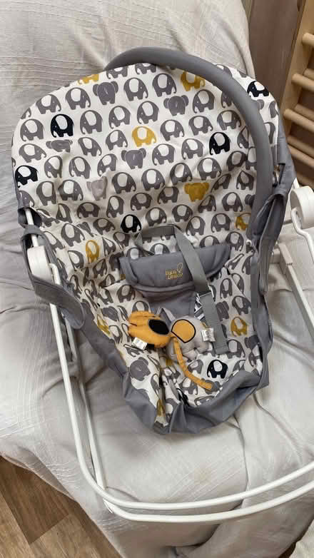 Photo of free Baby bouncer (Stalybridge SK15) #1